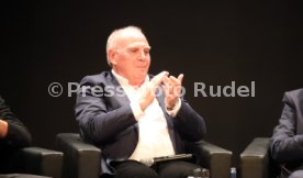 Podiumsdiskussion Stuttgart Liederhalle Wolfgang Dietrich, Mario Gomez, Uli Hoene&szlig;