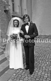 24.04.75 VfB Stuttgart Roleder Hochzeit