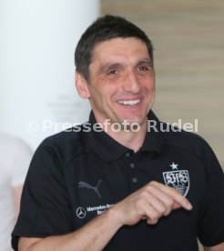 VfB Stuttgart Pressekonferenz Tayfun Korkut
