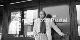 02.04.90 VfB Stuttgart Dieter Hoene&szlig;