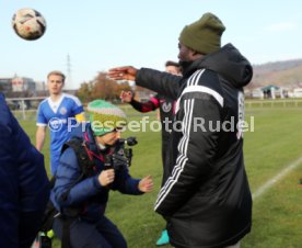 Fussball Amateure Hans Sarpei - Das T steht f&uuml;r Coach
