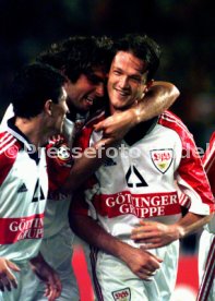 VfB Stuttgart-1.FC Kaiserslautern 4:0 v.l. Krassimir Balakov, Sreto Ristic, Fredi Bobic Foto Rudel
