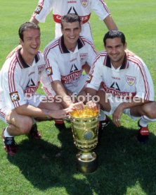 15.07.97 VfB Stuttgart Fototermin DFB-Pokal Sieger 1997