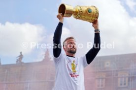 25.05.25 VfB Stuttgart Feier und Autokorso DFB-Pokal Sieg Stuttgart Schlossplatz
