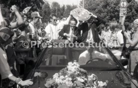 17.05.1992 VfB Stuttgart Meisterschaft Autokorso