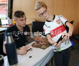 VfB Stuttgart Fritzle Club Autogrammstunde