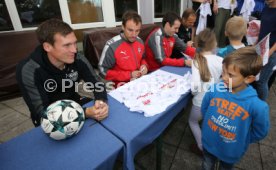 VfB Stuttgart Besuch Kindernachsorge Klinik Tannheim