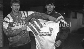 10.11.92 VfB Stuttgart Trikot Aktion mein Freund ist Ausl&auml;nder