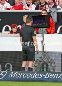 VfB Stuttgart - SSV Jahn Regensburg