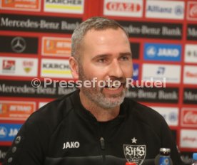 VFB Stuttgart PK Trainer Tim Walter