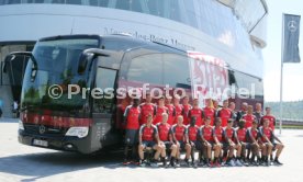 VfB Stuttgart Vorstellung Neuer Mannschaftsbus