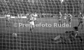 05.10.88 FC Tatabanya - VfB Stuttgart