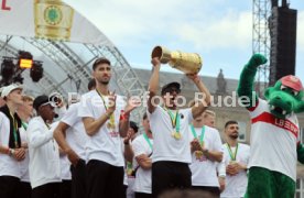 25.05.25 VfB Stuttgart Feier und Autokorso DFB-Pokal Sieg Stuttgart Schlossplatz