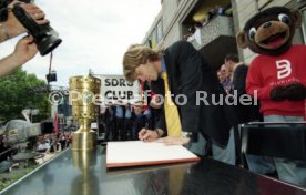 15.06.97 VfB Stuttgart Empfang am Rathaus DFB-Pokal Sieg 1997