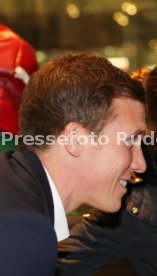 VfB Stuttgart Autogrammstunde Breuninger