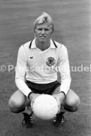 09.08.79 VfB Stuttgart Spieler im Trikot Nationalmannschaft