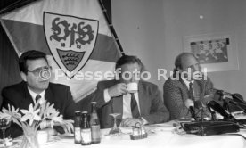 16.01.90 VfB Stuttgart PK Vorstellung Manager Hoene&szlig;