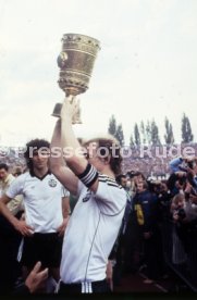 02.05.81 DFB-Pokal Finale Eintracht Frankfurt - 1. FC Kaiserslautern