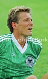03.06.86 DFB Quartier Galindo