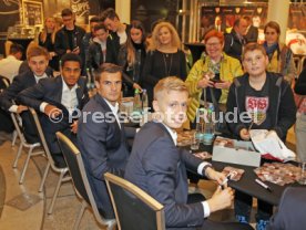 VfB Stuttgart Autogrammstunde