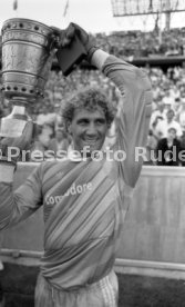 03.05.86 DFB-Pokal Finale FC Bayern M&uuml;nchen - VfB Stuttgart