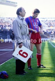 23.04.88 VfB Stuttgart - Bayer 05 Uerdingen