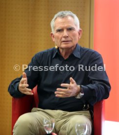 VfB Stuttgart Wolfgang Dietrich