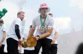 25.05.25 VfB Stuttgart Feier und Autokorso DFB-Pokal Sieg Stuttgart Schlossplatz