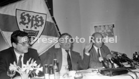 16.01.90 VfB Stuttgart PK Vorstellung Manager Hoene&szlig;
