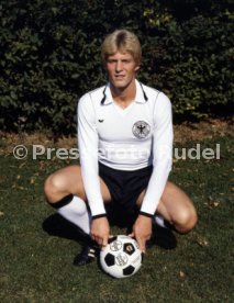 09.08.79 VfB Stuttgart Spieler im Trikot Nationalmannschaft