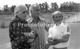 14.07.75 TSV 1860 M&uuml;nchen Fototermin 1975/1976