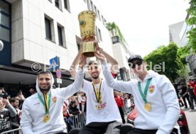 25.05.25 VfB Stuttgart Feier und Autokorso DFB-Pokal Sieg Stuttgart Schlossplatz