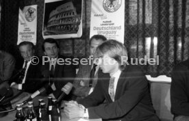 10.04.90 DFB Pressekonferenz