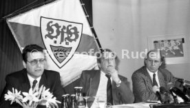 16.01.90 VfB Stuttgart PK Vorstellung Manager Hoene&szlig;