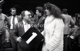 02.12.83 Boxen Rene Weller