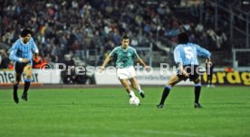 25.04.1990 Deutschland - Uruguay
