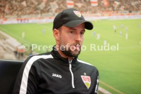 14.12.23 VfB Stuttgart Sebastian und Dieter Hoene&szlig;
