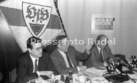 16.01.90 VfB Stuttgart PK Vorstellung Manager Hoene&szlig;