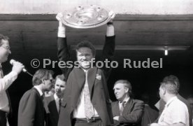 17.05.1992 VfB Stuttgart Meisterschaft Empfang im Stadion