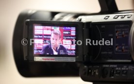 VfB Stuttgart PK Vorstellung Trainer Weinzierl