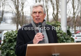 27.01.22 VfB Stuttgart Kranzniederlegung 18. Erinnerungstag
