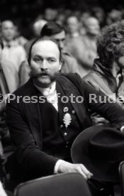02.12.83 Boxen Rene Weller