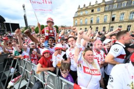 25.05.25 VfB Stuttgart Feier und Autokorso DFB-Pokal Sieg Stuttgart Schlossplatz
