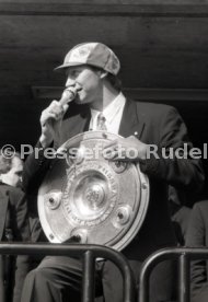 17.05.1992 VfB Stuttgart Meisterschaft Empfang im Stadion