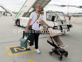 25.05.25 VfB Stuttgart Ankunft Flughafen Stuttgart aus Berlin DFB-Pokal Sieg