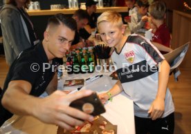VfB Stuttgart Fritzle Club Autogrammstunde