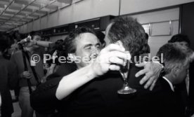 16.05.1992 VfB Stuttgart Meisterschaft Empfang Flughafen