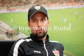14.12.23 VfB Stuttgart Sebastian und Dieter Hoene&szlig;