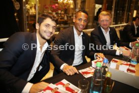 VfB Stuttgart Autogrammstunde Breuninger