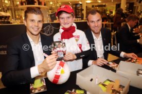VfB Stuttgart Autogrammstunde Breuninger